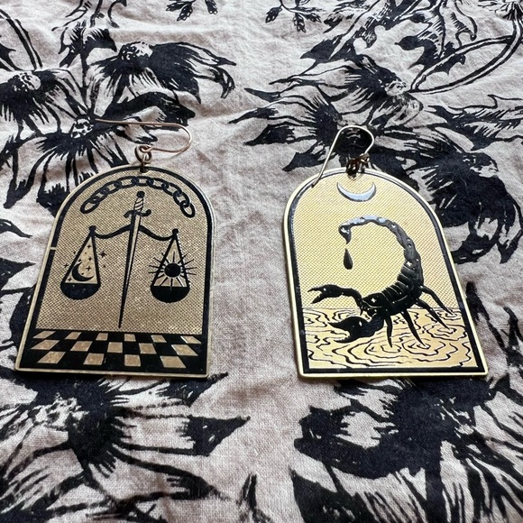 While Odin Sleeps Zodiac Earrings - Libra & Scorpio - Picture 2 of 2